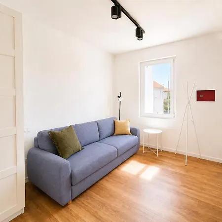 Stylish Modern Near Center Appartamento Verona